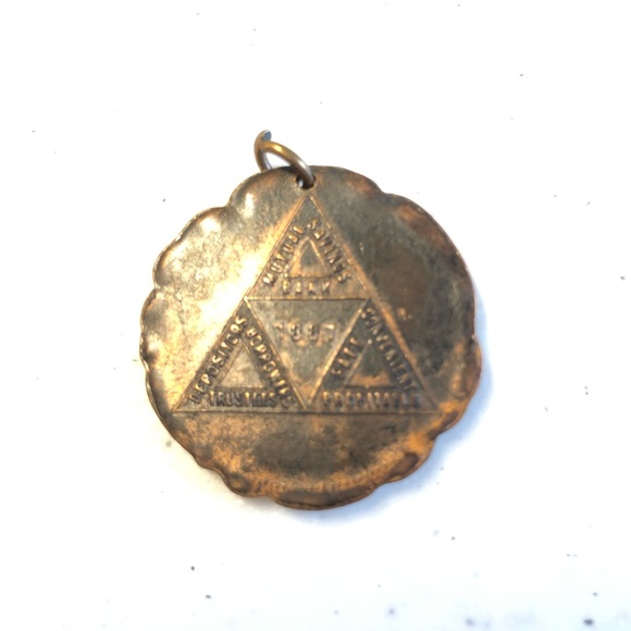 Lincoln Penny Pendant Mutual Savings Bank Promotional Item - Picture 3 of 4